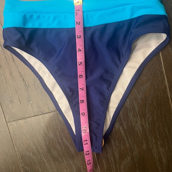 New Rashguard Set - Picture 13 of 14